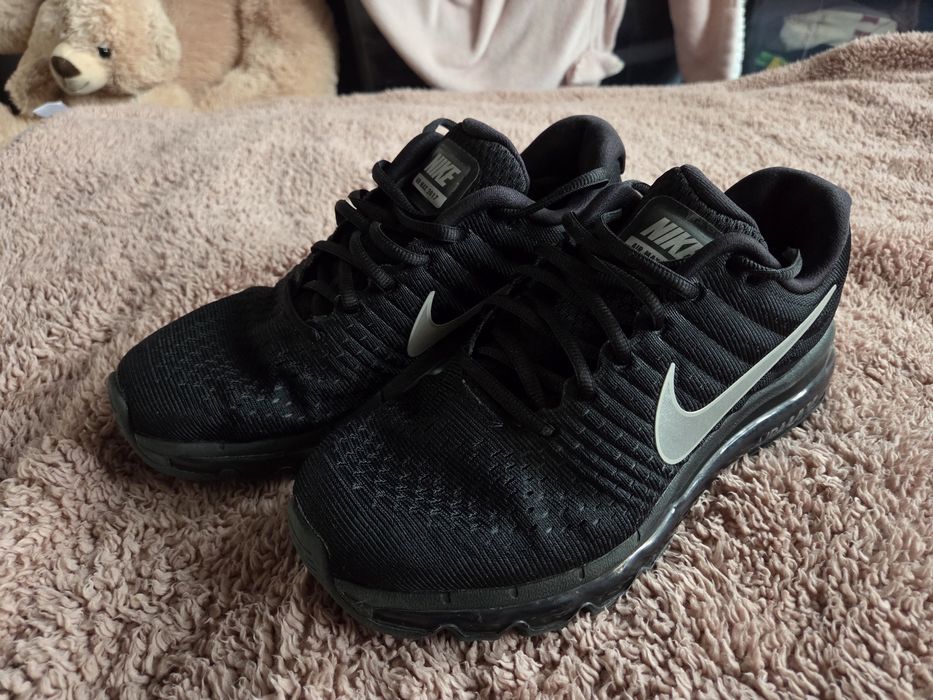 Czarne sneakersy Nike Air Max 2017