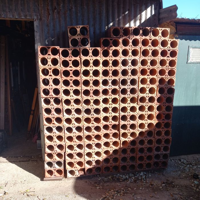 Garrafeira dupla redonda