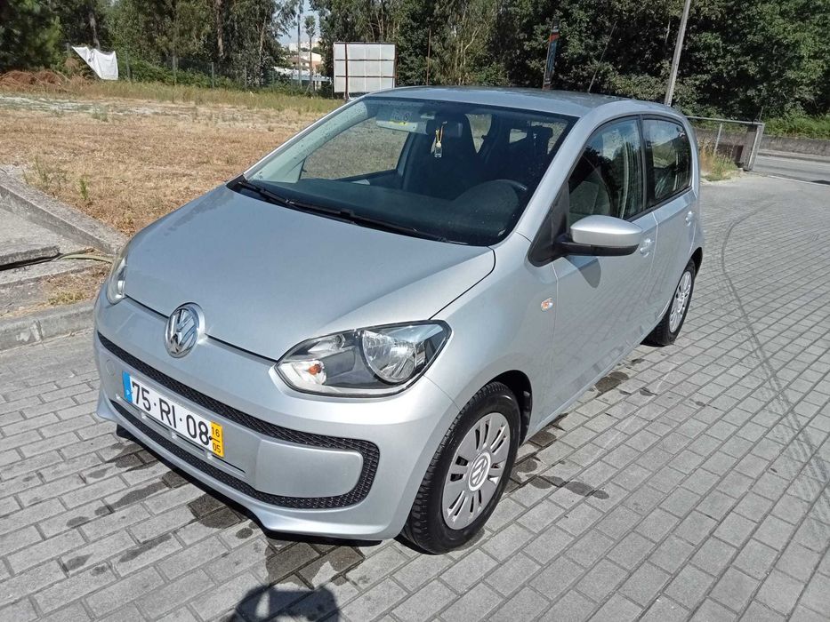 VW Up! 1.0 Bluemotion | 130.000 km | Excelente Estado