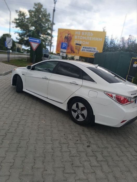 SONATA 2.4 hibrib