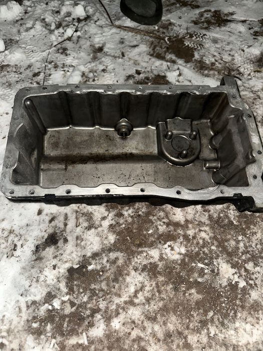 Піддон гольф 4 продам