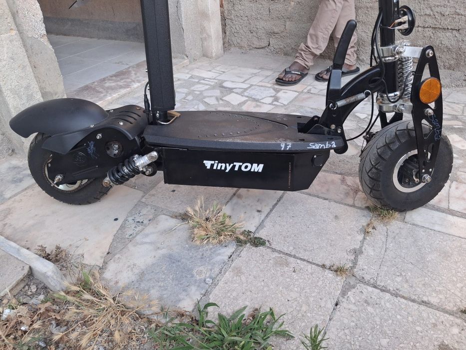 Vendo trotinete elétrica tinytom com carregador