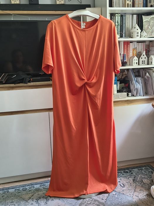 Ładna sukienka z krótkim rękawem River Island rozmiar 46