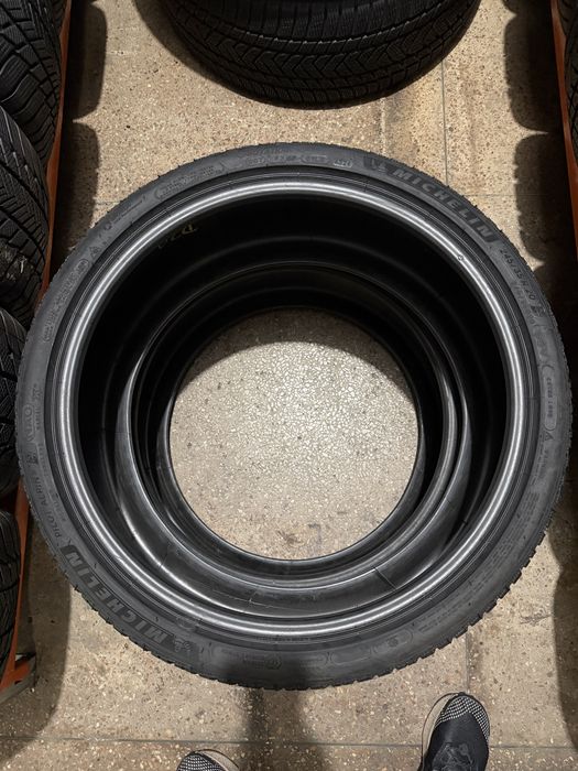 245/35 r20 Michelin 4шт.