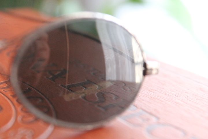 òCulos de sol muito antigos