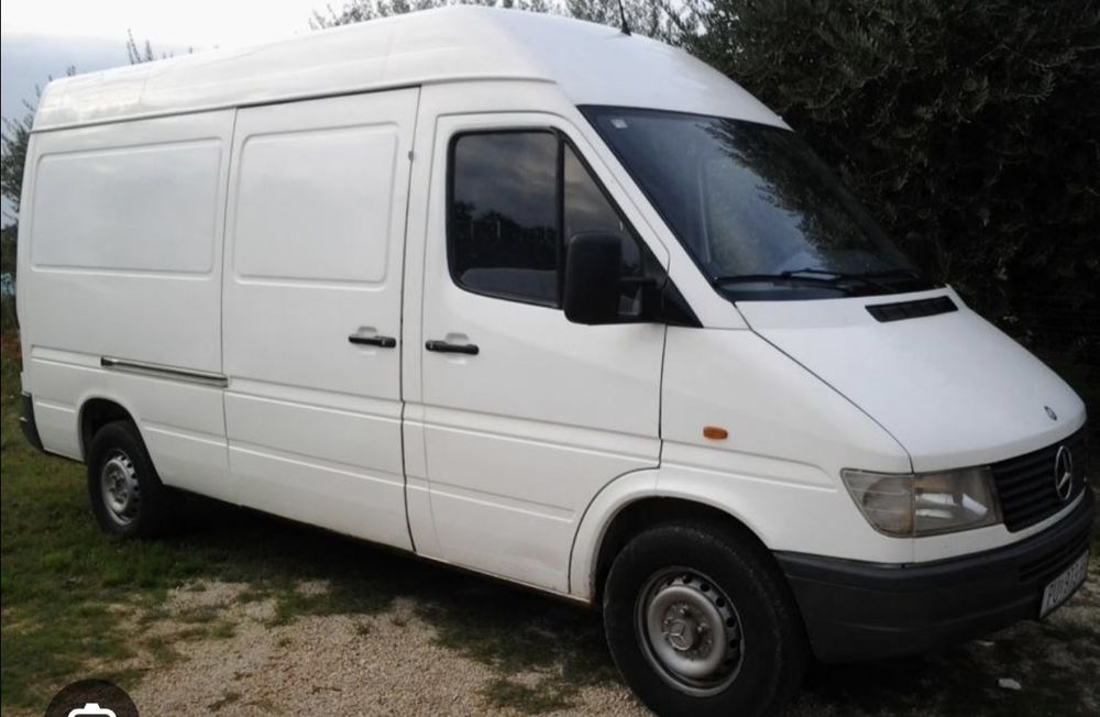 Alugo carrinha com motorista