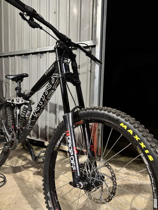 Bicicleta Downhill / Enduro