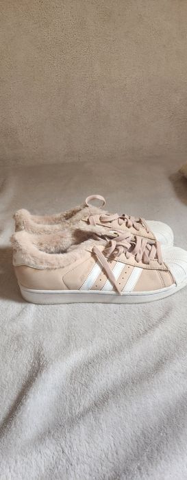 Adidas Superstar com Pelo – Rosa/Bege | Tamanho 42 2/3