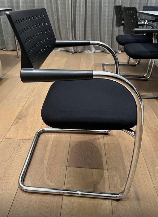 Komplet do biura: stol/biurko USM Haller 200x100, 8 krzesel USM