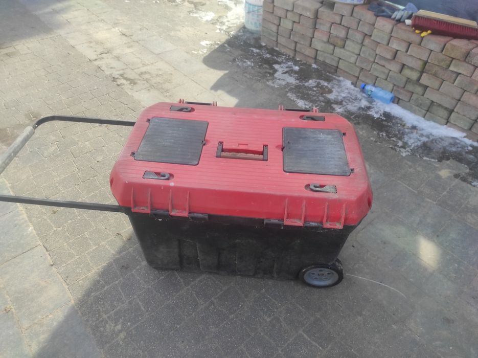 Skrzynia narzędziowa Rubi Stanley na kółkach