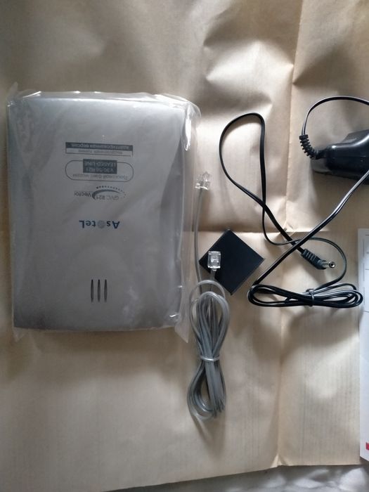 Факс модем внешний абсолютно новый полный комплект