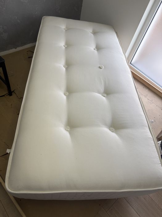 Sprzedam 2 duze materace wym 100x200 gr45cm