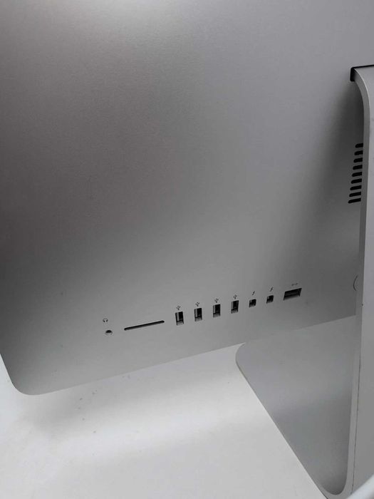 Apple iMac 21.5 i7 16GB RAM 128GB SSD + 1TB HDD