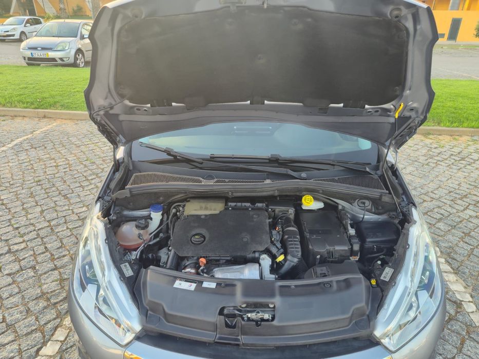 Peugeot 208 2019