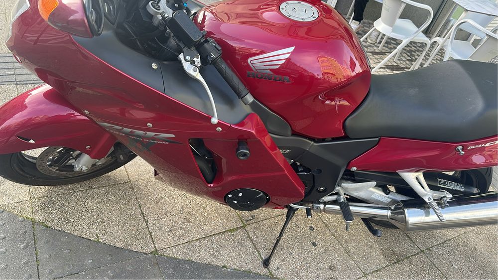 Honda cbr  1100 xx