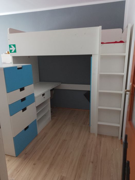 Łóżko z biurkiem do negocjacji