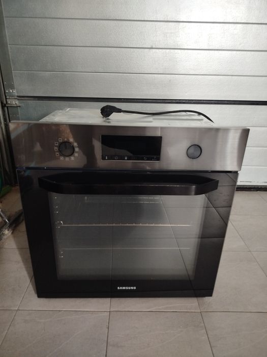 Piekarnik pod zabudowę Samsung uszkodzony