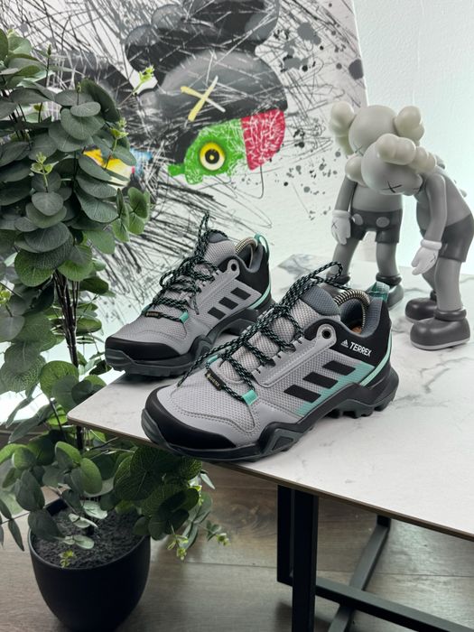 Кросівки Adidas Terrex Gore Tex 36.5 розмір Е7998