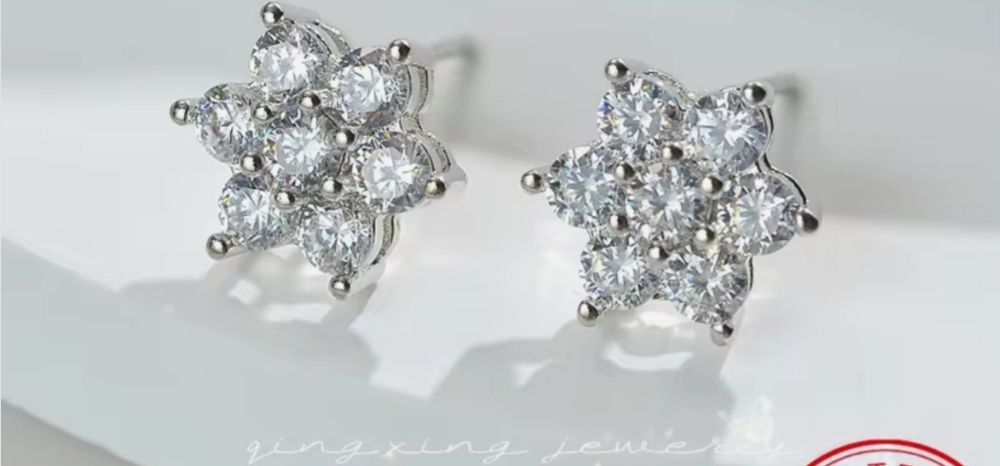 Муасаніт. Гвоздики. 2 вида.