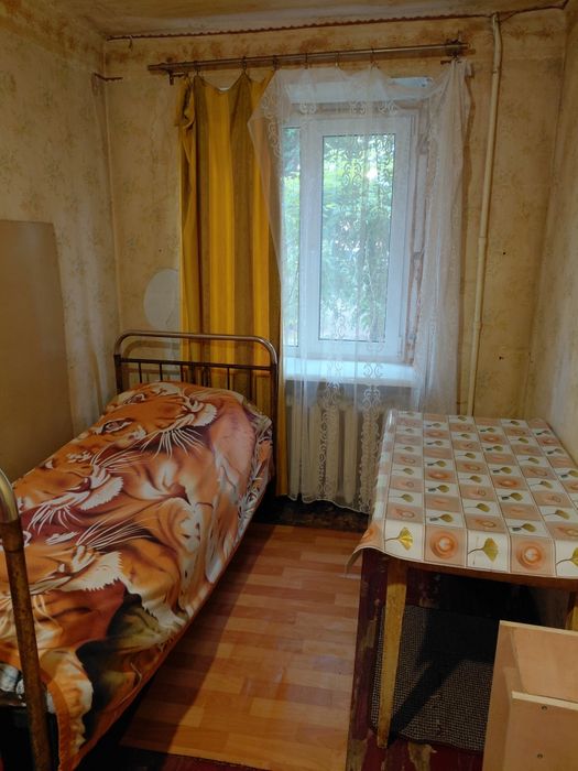 Сдам  свою 3 х ком. пр.Слобожанский на 7 спальных мест