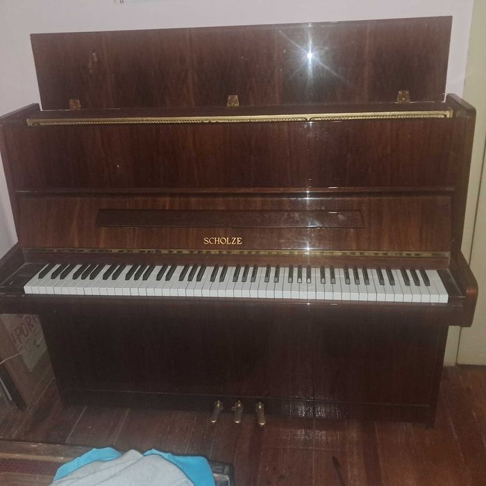 Piano Vertical - pouca utilização