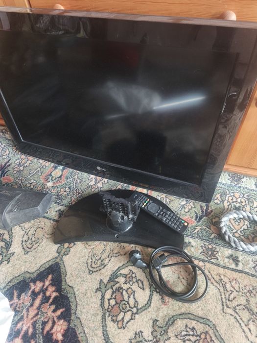 Telewizor LG 32 całe