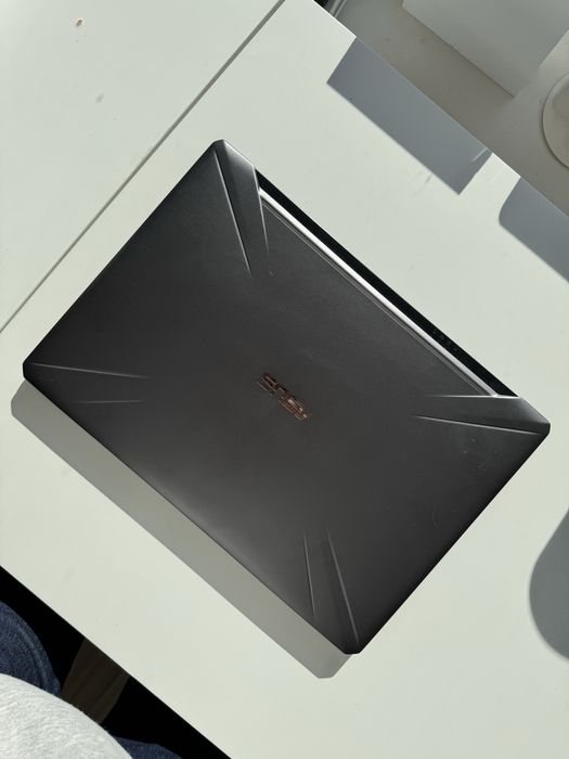 ASUS tuf gaming fx705d | Ryzen 7-3750H | 16gb RAM | GTX 1660 TI
