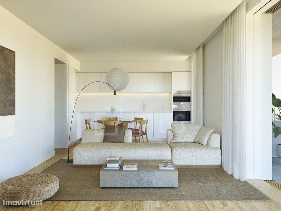 Estúdio com área exterior em pleno centro da cidade do Porto.