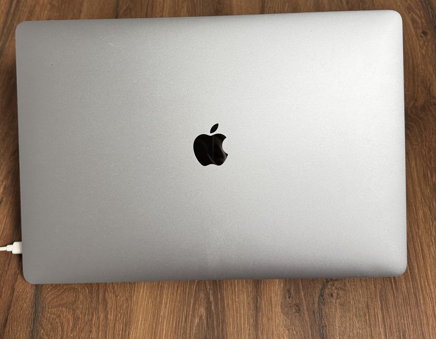Macbook Pro 15, 2018, 16 GB, торг