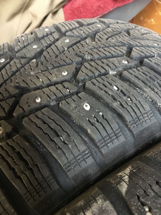 Nokian 235/55 R17