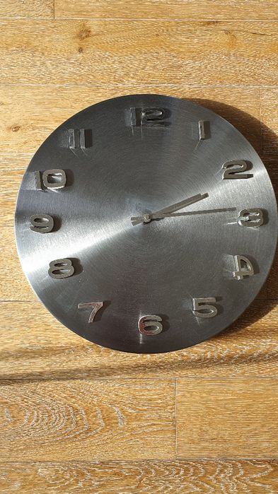 Zegar ścienny SREBRNY 40 cm