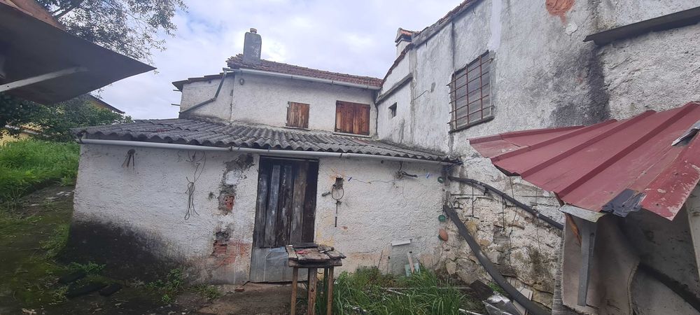 Moradia M3 com Terreno-VENDA JUDICIAL