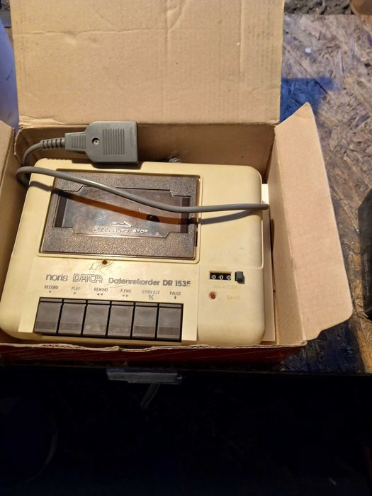 Sprzedam comodore c64