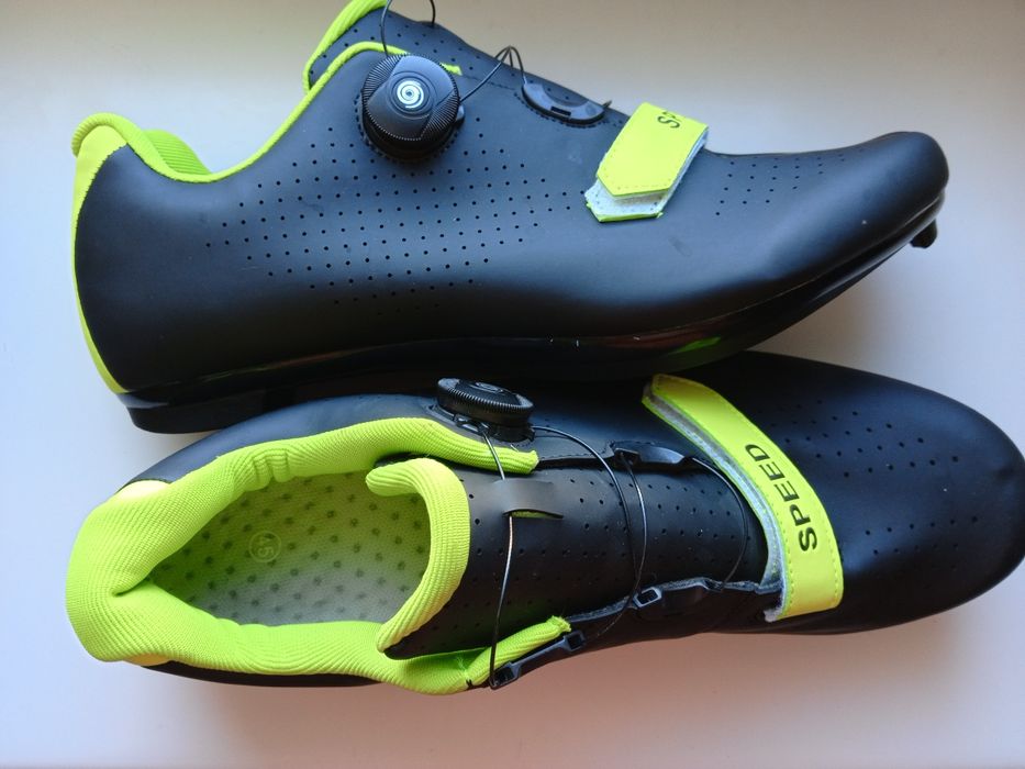 Велосипедні туфлі велотуфли
