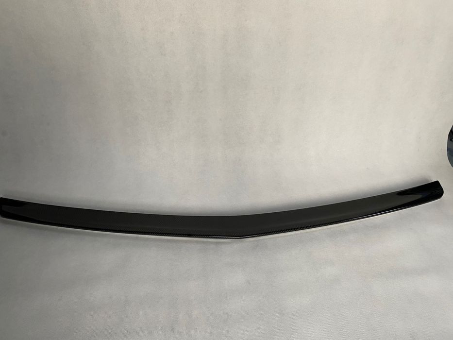 Spoiler lotka Mercedes E W212 CARBON