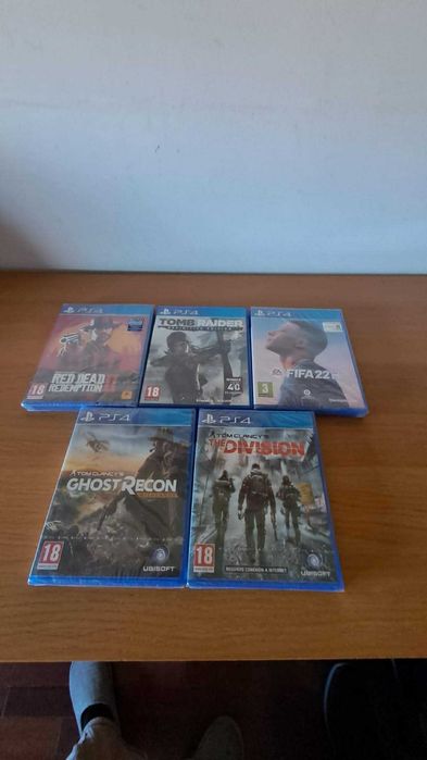 PlayStation 4 pro + 24 jogos