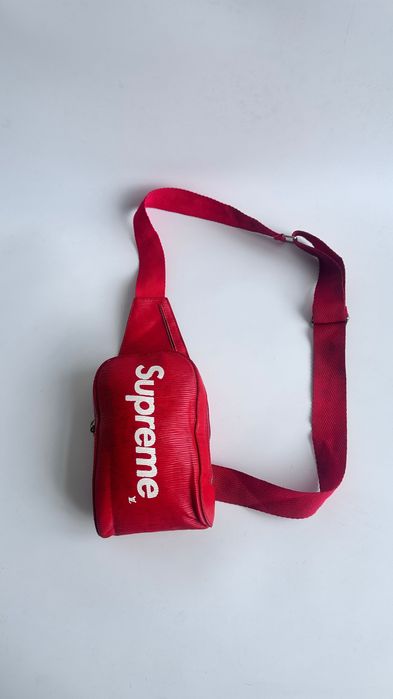 LOUIS VUITTON×supremeウエストポーチ&スウェット LOUIS VUITTON×supremeウエストポーチ&スウェット