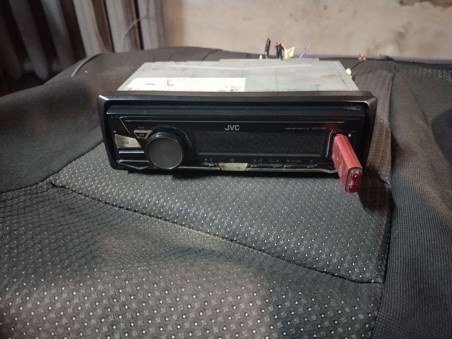 Jvc флешка,радіо,аукс орігінал