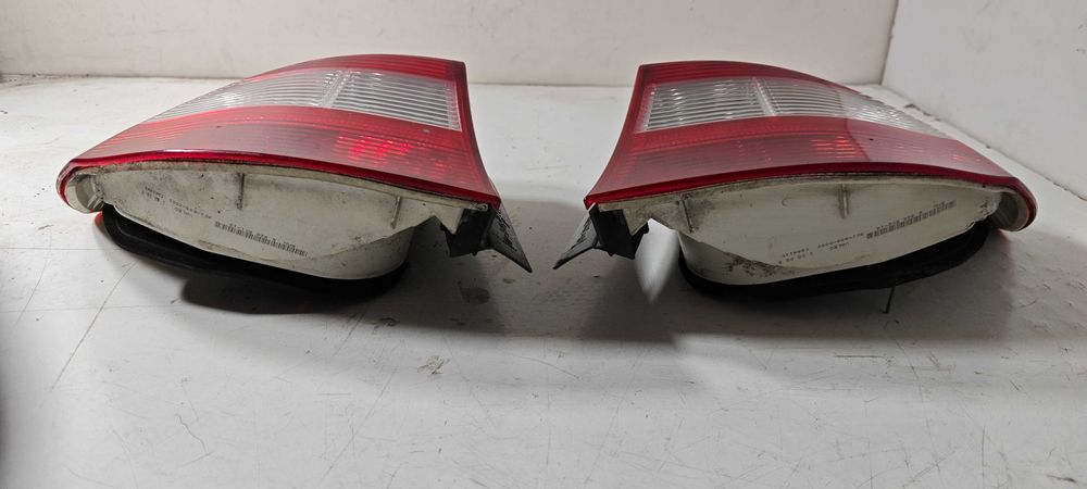 BMW SERIA 3 E90 2006 ROK Lewa i Prawa Lampa lewy i prawy tył