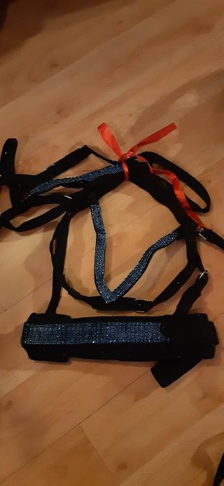 Sprzedam sprzęt jezdziecki nowy tanio