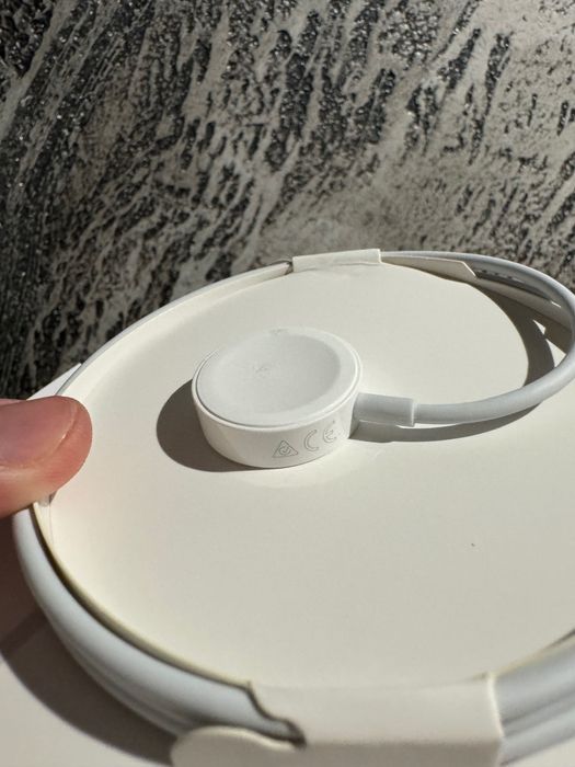 Зарядка Apple Watch charging кабель iPhone.