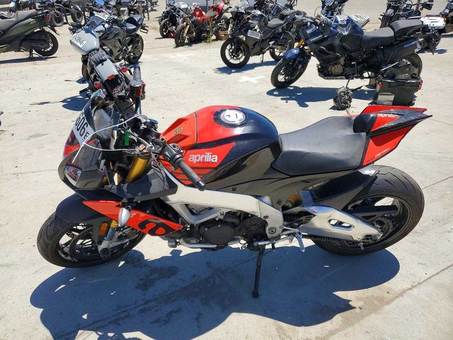 2019 aprilia tuono v4