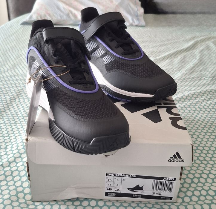 Tenis Adidas novos