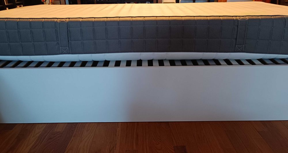 Cama Solteiro IKEA - Duas Gavetas