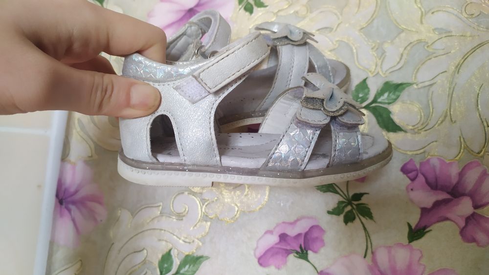 Босоніжки дитячі