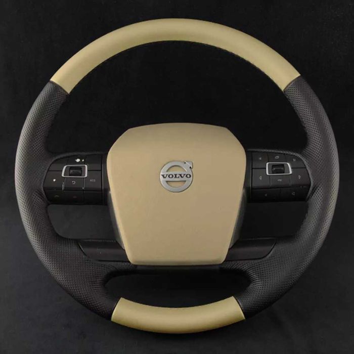 Obszycie kierownicy, bicepsy, wąsy / dywaniki samochodowe Kier Center