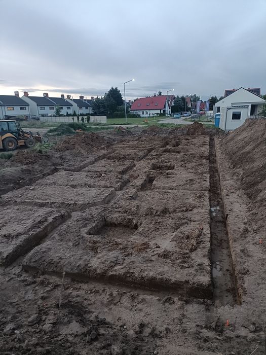 Usługi koparko-ładowarką Roboty ziemne Dopiewo ,Dopiewiec i okolice