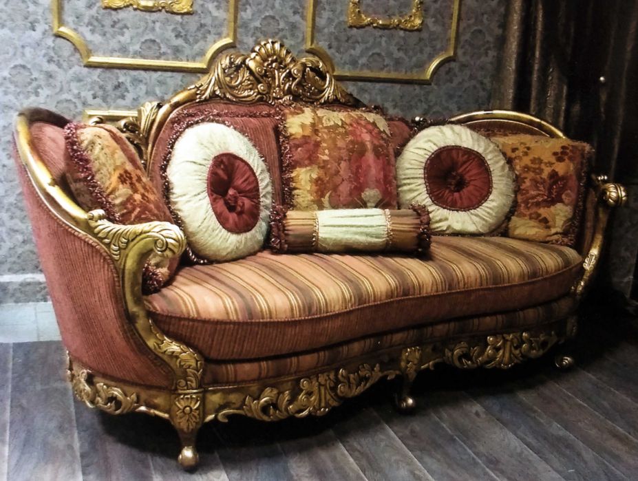 Продам м'які меблі в класичному стилі