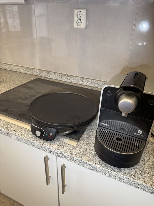 Maquina de Cafe e Crepeira