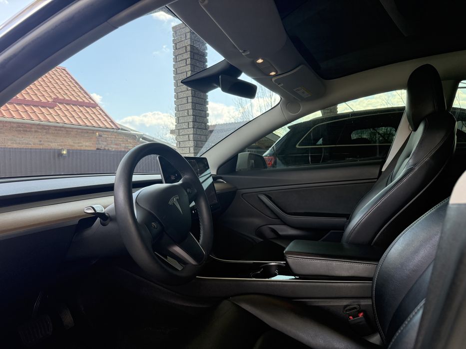 Продам Tesla model 3 повний привід